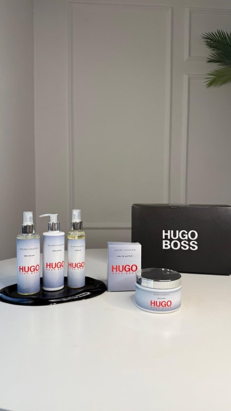 طقم عطر Hugo Boss - رجالي - ٥ قطع / شامل علبة الشركة